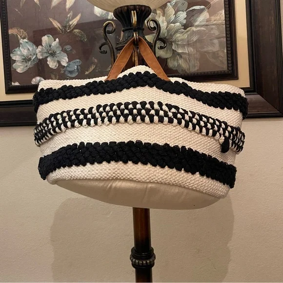 Hope please check all picture of condition - Picture 4 of 17